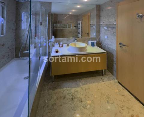 Moradia Geminada T3+1 Venda em Quarteira,Loulé