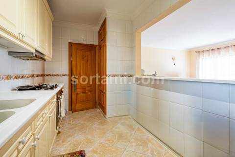 Apartamento T2 Venda em Quarteira,Loulé