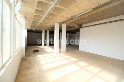 Armazém  Venda em Silves,Silves