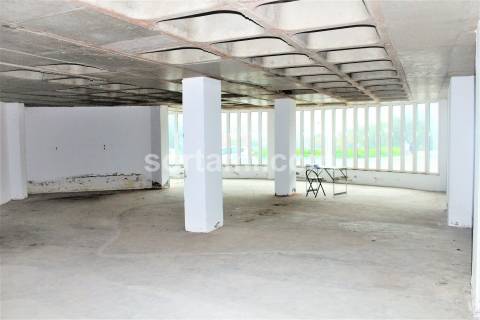 Armazém  Venda em Silves,Silves