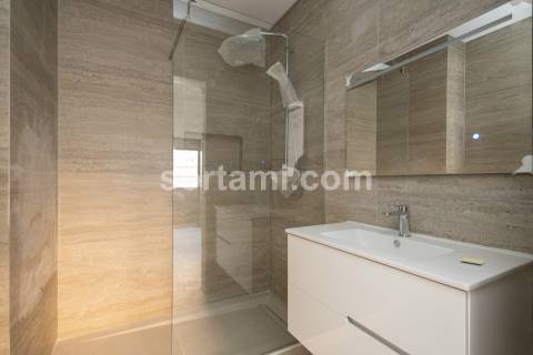 Moradia em Banda T3 Venda em Faro (Sé e São Pedro),Faro