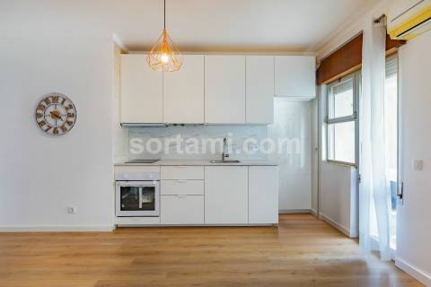 Apartamento T0 Venda em Quarteira,Loulé