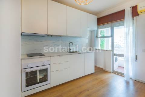 Apartamento T0 Venda em Quarteira,Loulé