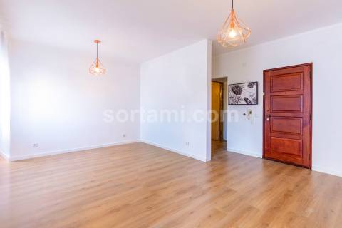 Apartamento T0 Venda em Quarteira,Loulé