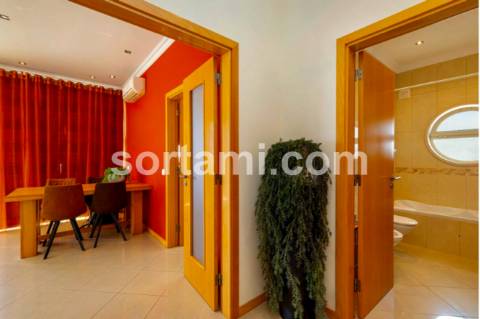 Apartamento T1+1 Venda em Albufeira e Olhos de Água,Albufeira