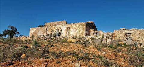 Moradia Devoluta T2 Venda em Paderne,Albufeira