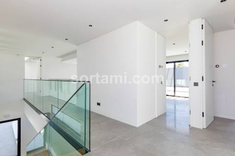 Moradia Isolada T4+1 Venda em Quarteira,Loulé