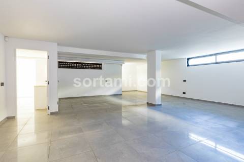 Moradia Isolada T4+1 Venda em Quarteira,Loulé