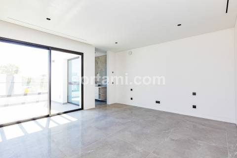 Moradia Isolada T4+1 Venda em Quarteira,Loulé