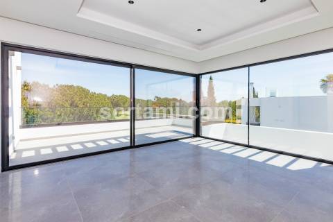 Moradia Isolada T4+1 Venda em Quarteira,Loulé