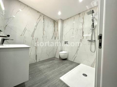 Apartamento T3 Venda em Quelfes,Olhão