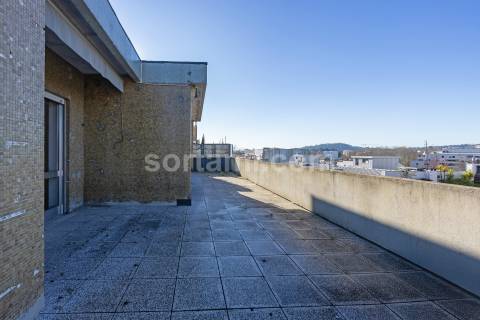 Apartamento T5 Venda em Vila Nova de Famalicão e Calendário,Vila Nova de Famalicão