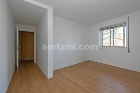 Apartamento T5 Venda em Vila Nova de Famalicão e Calendário,Vila Nova de Famalicão