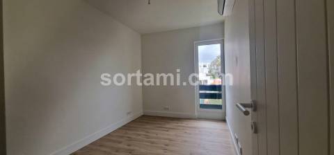 Apartamento T3 Venda em Quarteira,Loulé