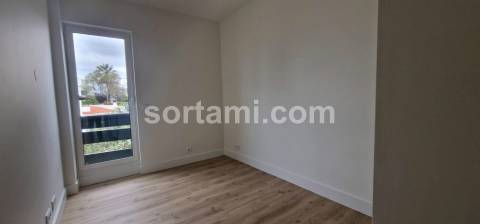 Apartamento T3 Venda em Quarteira,Loulé