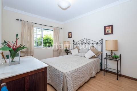 Moradia em Banda T2+2 Venda em Albufeira e Olhos de Água,Albufeira