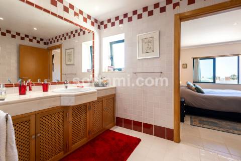 Apartamento T2 Venda em Quarteira,Loulé