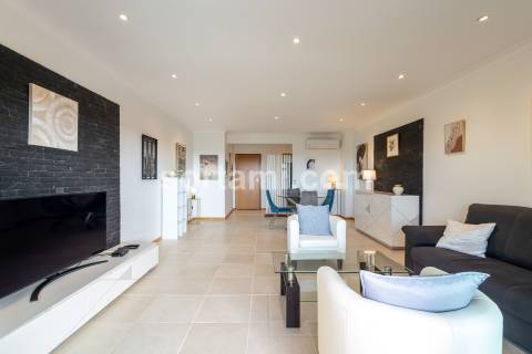 Apartamento T2 Venda em Quarteira,Loulé