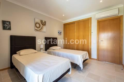 Apartamento T2 Venda em Quarteira,Loulé