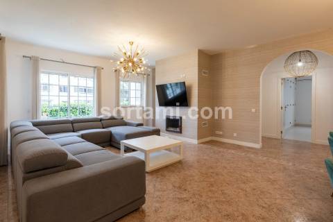 Moradia Isolada T4+3 Venda em Albufeira e Olhos de Água,Albufeira