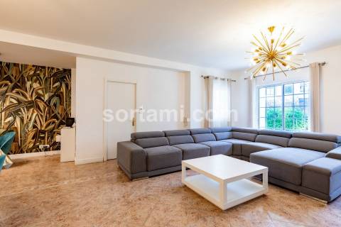 Moradia Isolada T4+3 Venda em Albufeira e Olhos de Água,Albufeira