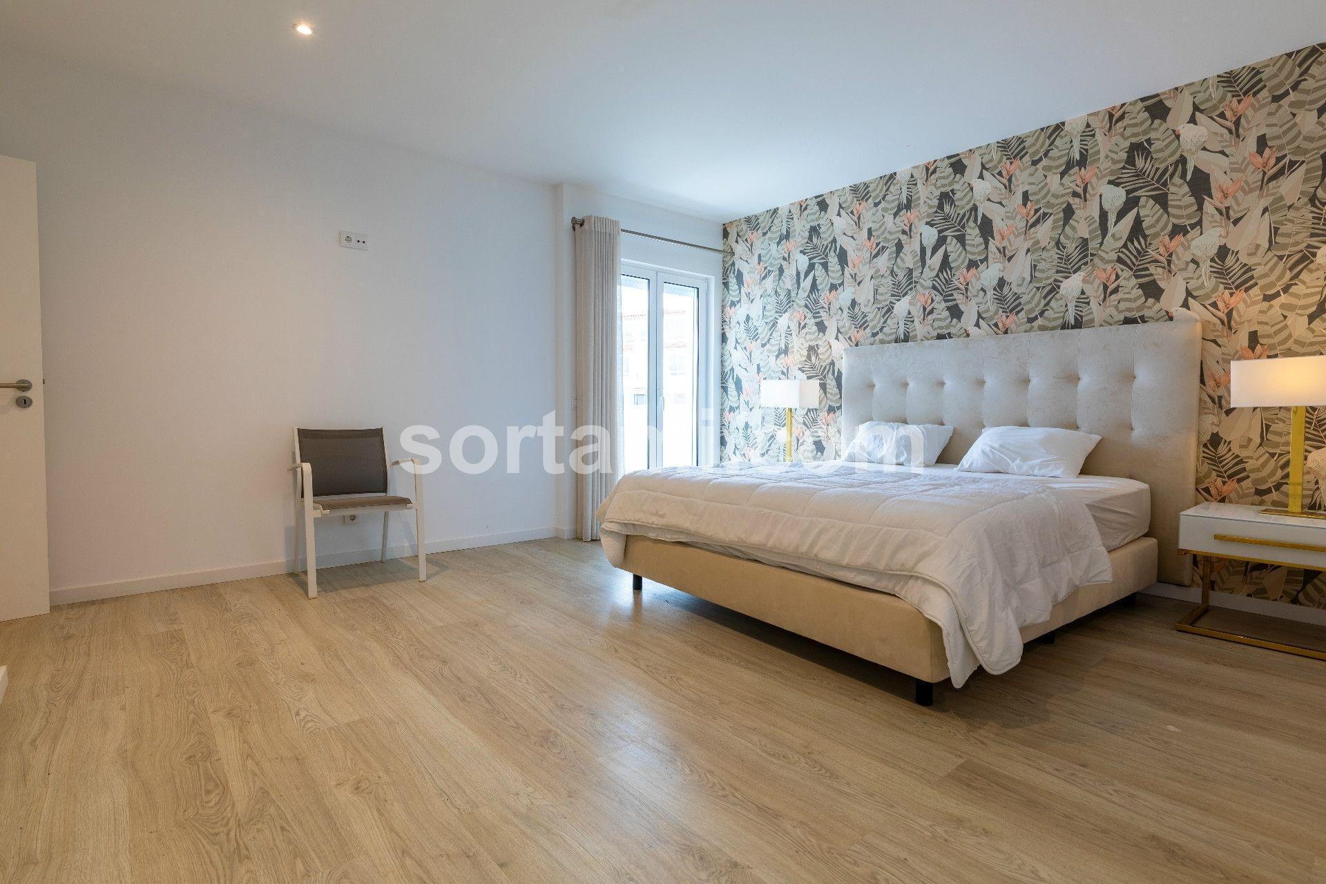 Moradia Isolada T4+3 Venda em Albufeira e Olhos de Água,Albufeira