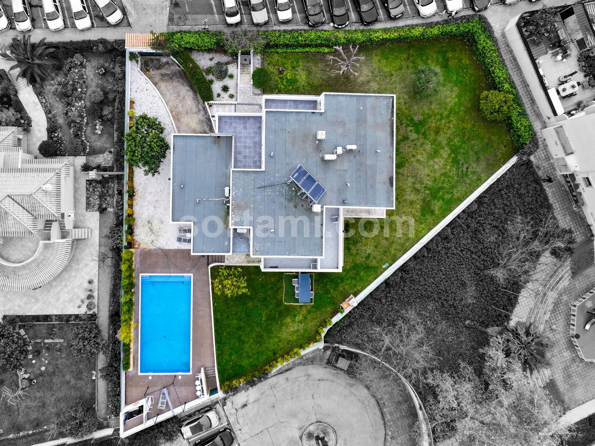 Moradia Isolada T4+3 Venda em Albufeira e Olhos de Água,Albufeira