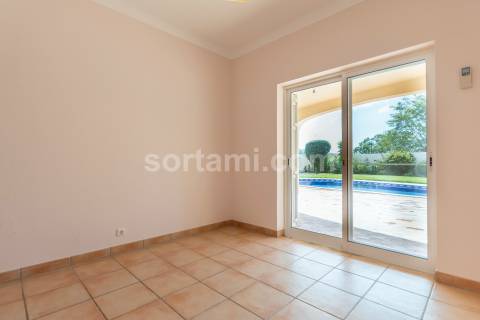 Moradia Isolada T3+1 Venda em Almancil,Loulé