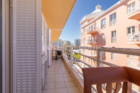 Apartamento T2 Venda em Quarteira,Loulé