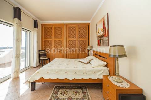 Moradia Isolada T4 Venda em Quarteira,Loulé