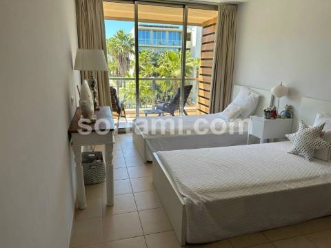 Apartamento T2 Venda em Guia,Albufeira