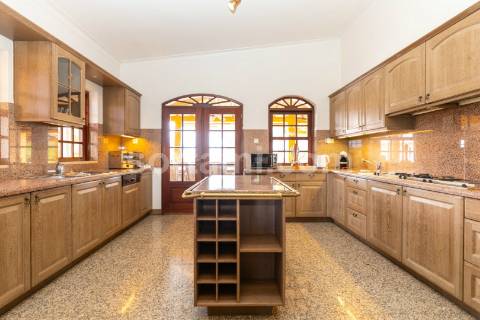 Moradia Isolada T5 Venda em Albufeira e Olhos de Água,Albufeira