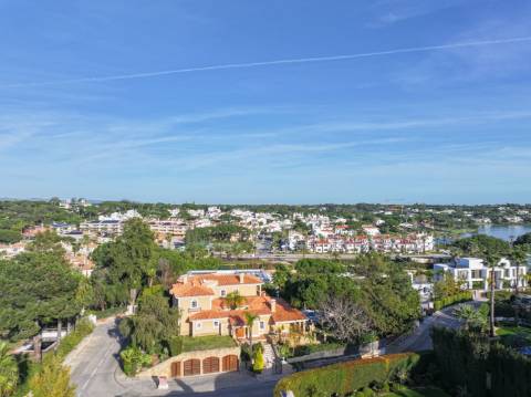 Moradia Isolada T4+1 Venda em Almancil,Loulé