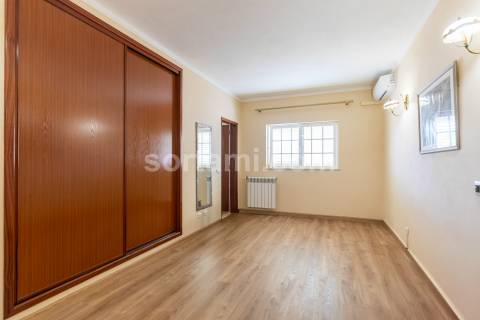 Moradia Isolada T5 Venda em Alvor,Portimão