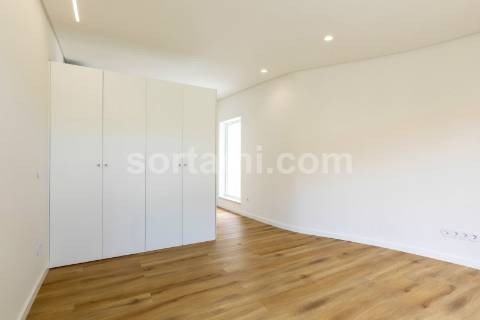 Moradia Isolada T4 Venda em Quarteira,Loulé