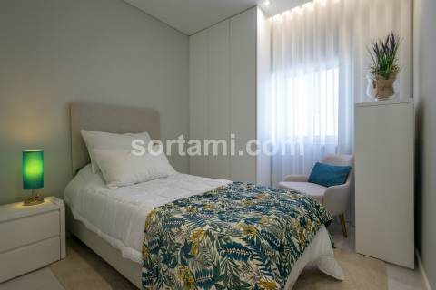 Apartamento T1+2 Venda em Quarteira,Loulé