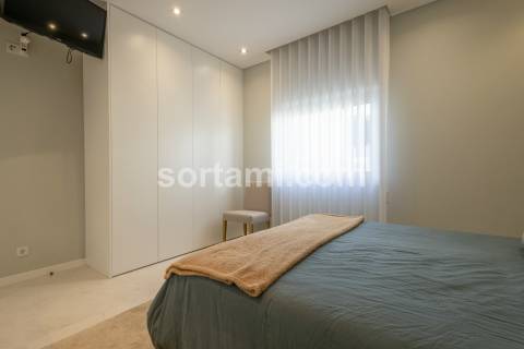 Apartamento T1+2 Venda em Quarteira,Loulé