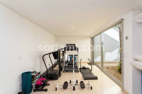 Moradia Isolada T4 Venda em Quarteira,Loulé