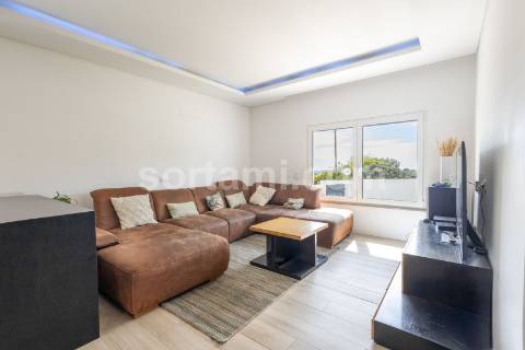 Moradia Isolada T4+1 Venda em Santa Bárbara de Nexe,Faro