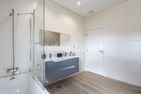 Moradia Isolada T4+1 Venda em Santa Bárbara de Nexe,Faro