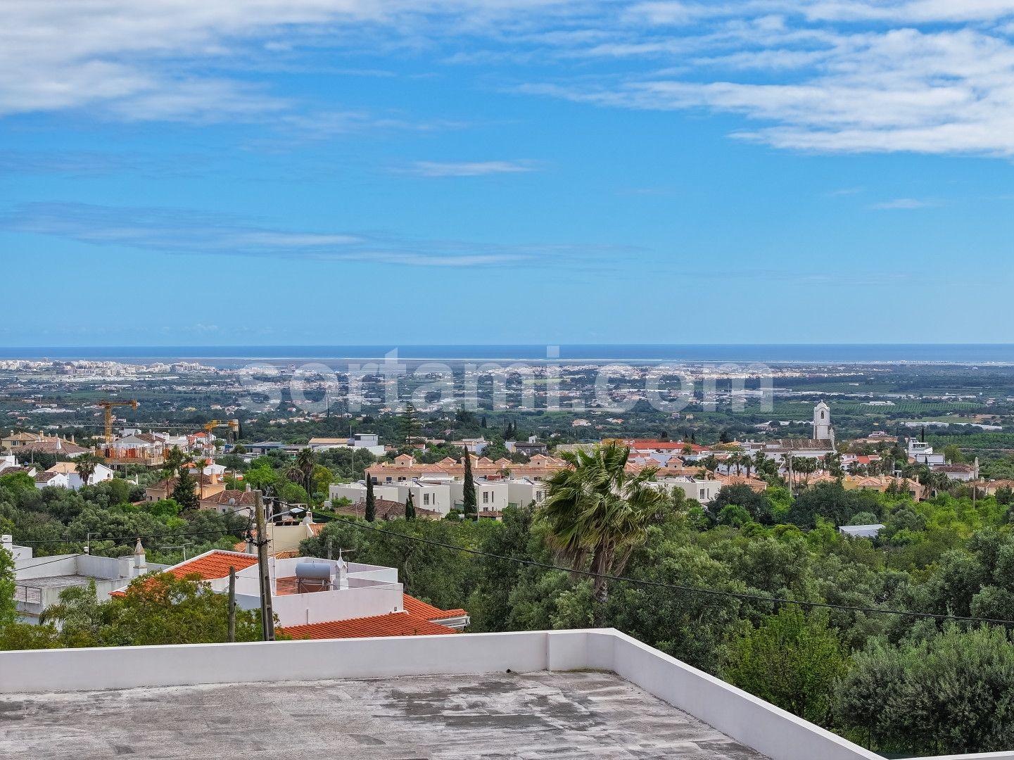 Moradia Isolada T4+1 Venda em Santa Bárbara de Nexe,Faro