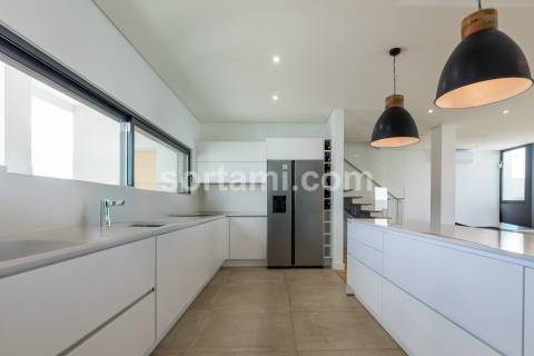 Moradia Geminada T3 Venda em Olhão,Olhão