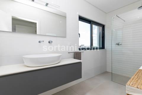 Moradia Geminada T3 Venda em Olhão,Olhão