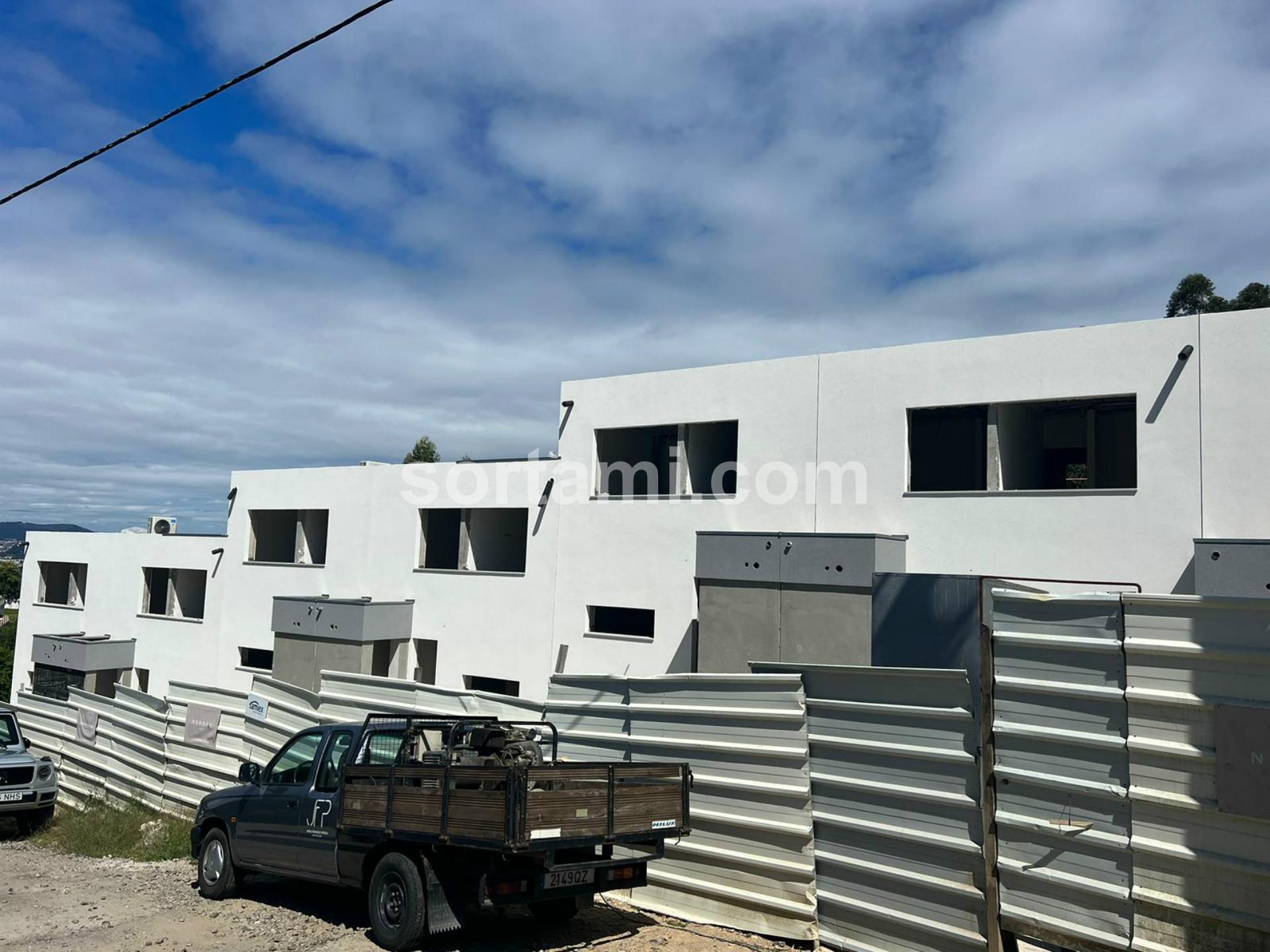 Moradia em Banda T3 Venda em Vilar de Andorinho,Vila Nova de Gaia