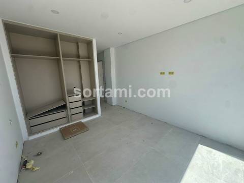 Apartamento T2 Venda em Quarteira,Loulé