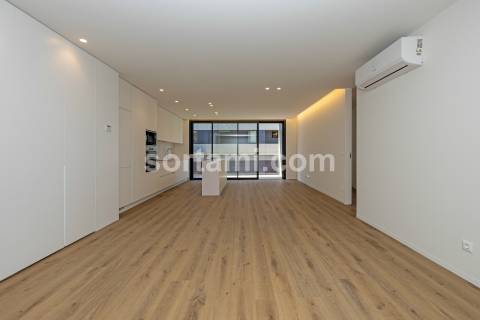 Apartamento T2 Venda em Mafamude e Vilar do Paraíso,Vila Nova de Gaia