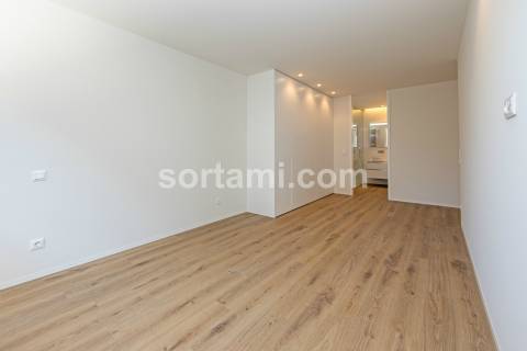 Apartamento T2 Venda em Mafamude e Vilar do Paraíso,Vila Nova de Gaia