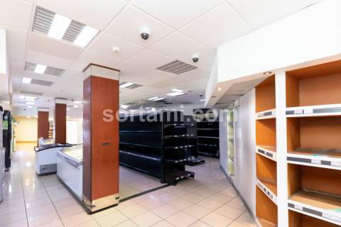 Loja  Venda em Albufeira e Olhos de Água,Albufeira