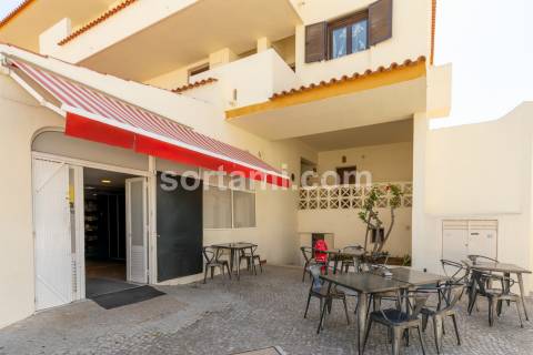 Loja  Venda em Albufeira e Olhos de Água,Albufeira