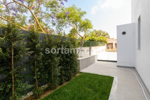 Moradia Isolada T4 Venda em Albufeira e Olhos de Água,Albufeira